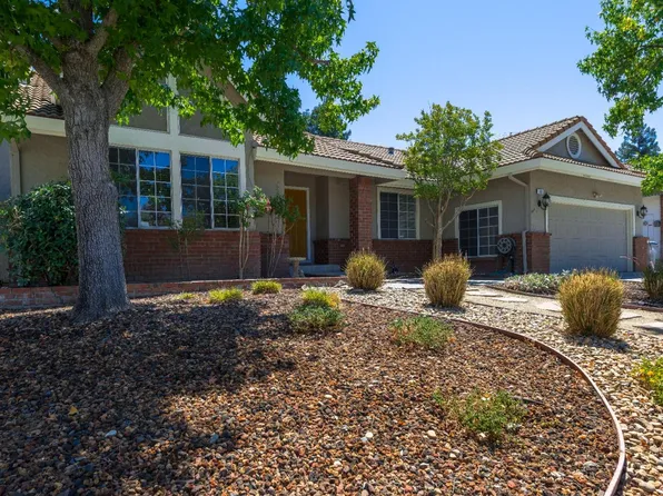 1027 Village Cir, Winters, CA 95694