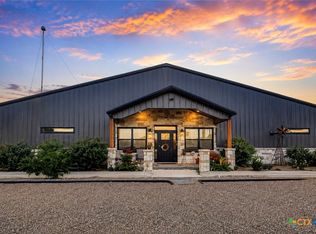 206 Deer Trail Ln, Goliad, TX 77963