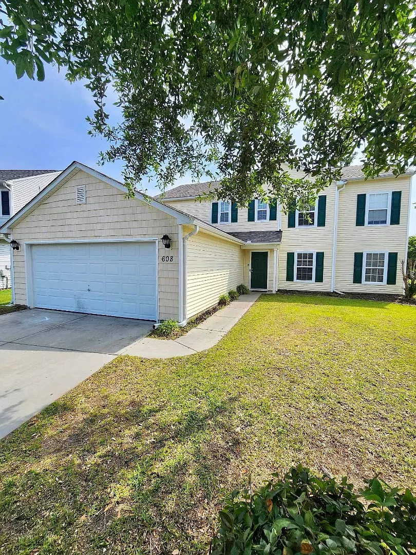 608 Twisted Willow Court — Photo 1