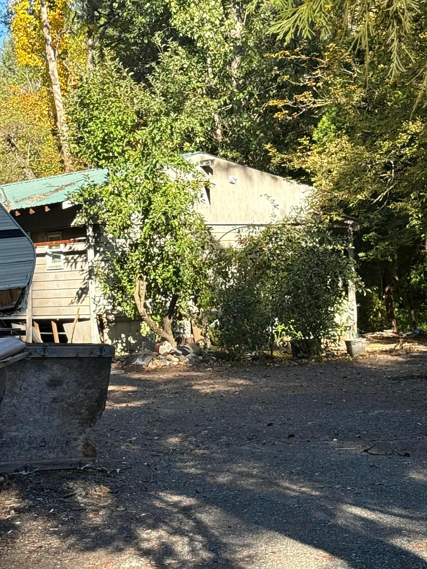 17904 Redwood Hwy photo 1