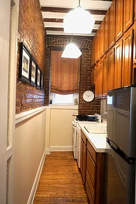 Rented by Compass | media 9