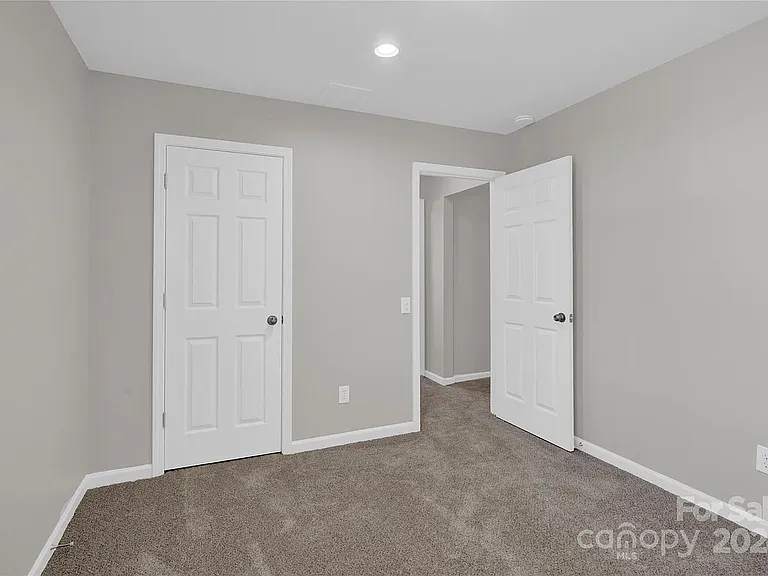 11239 Cypress View Dr — Photo 14