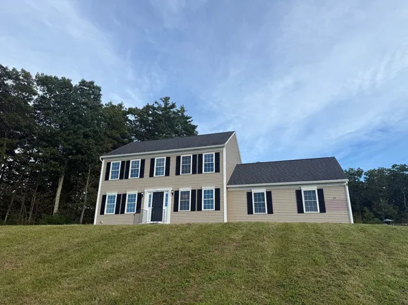 65 Victoria Ln, Templeton, MA 01468