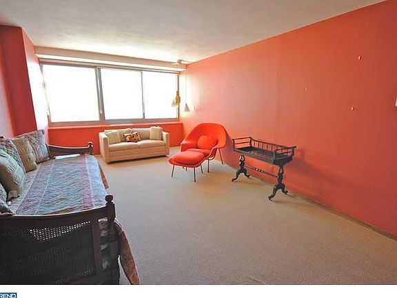 5th image of 2401 Pennsylvania Ave APT 17B32