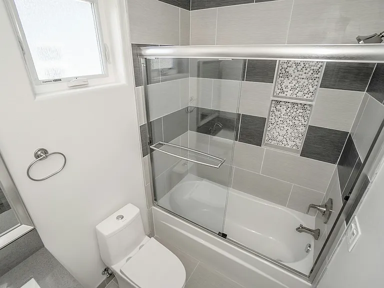 3915 Brighton Ave #1/2 — Photo 18