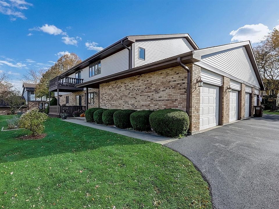 1st image of 214 Manor Dr Unit A