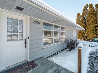 2925 Rownd St, Cedar Falls, IA 50613