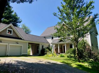 166 Sutton Farm Dr, Williston, VT 05495