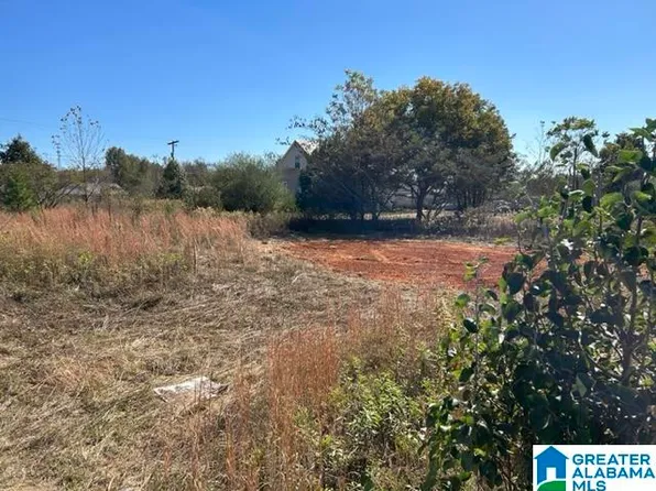 913 6th St, Pleasant Grove, AL 35127