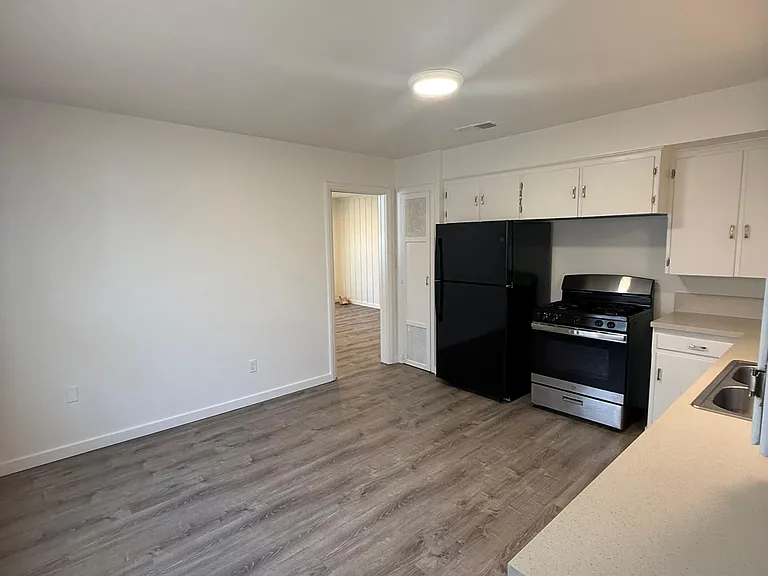 6704 Amherst St #6704 — Photo 2