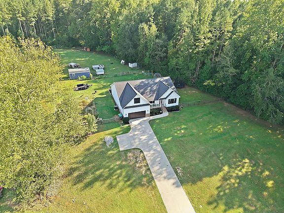 2nd image of 357 Beaver Dam Rd