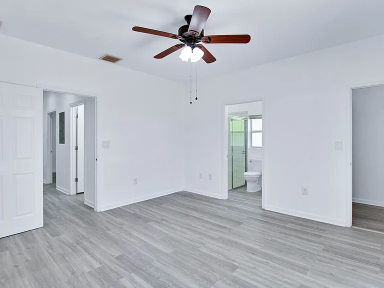 5603 Polk St #A — Photo 11