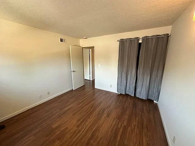 542 Firloch Ave #4 — Photo 3