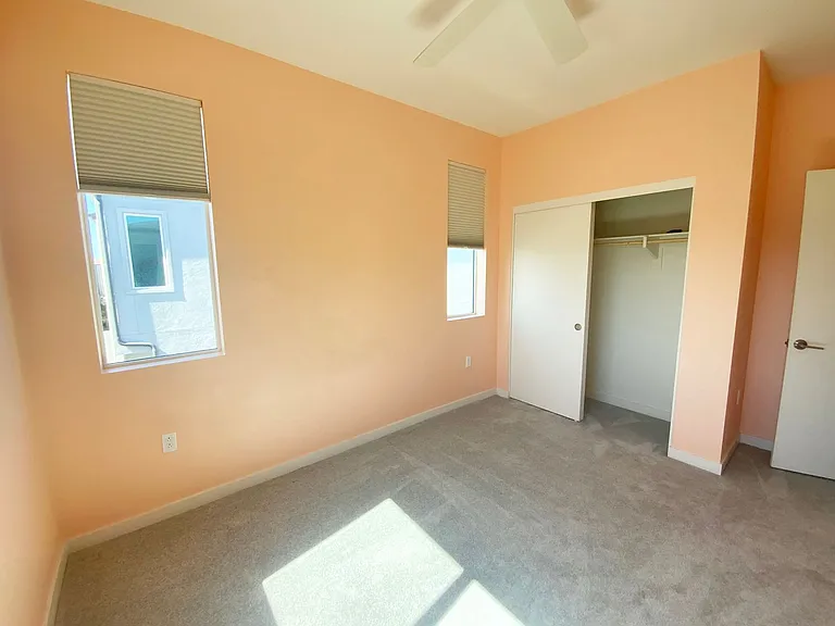 5460 Shorefront Dr #135 — Photo 18