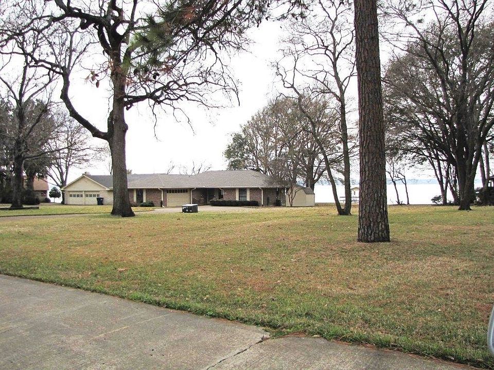 1st image of 121 Westshore Dr