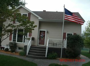 245 W Front St, Manhattan, IL 60442