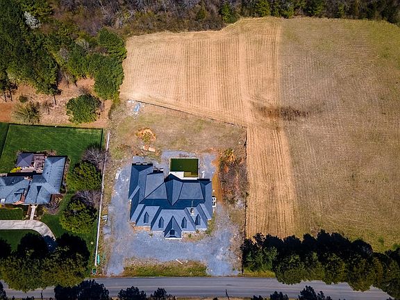 4th image of 23 Kyle Ln NW Lot 2&3