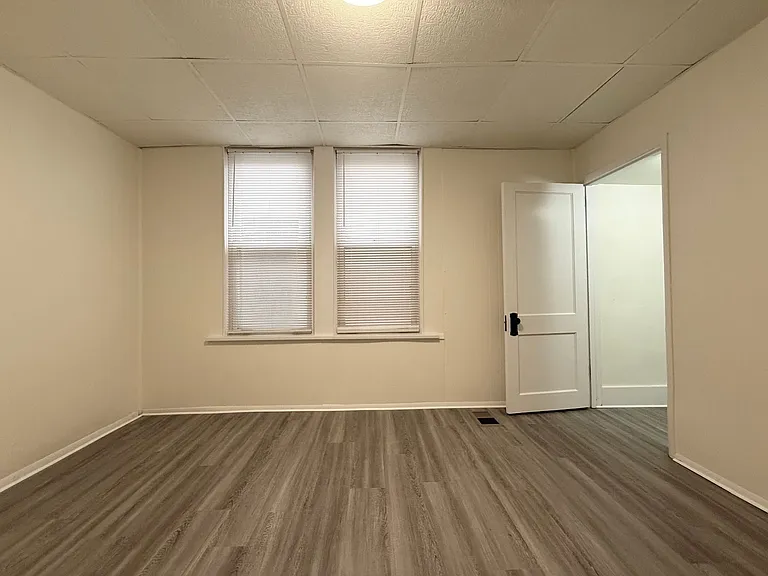 323 McKinley St #1 — Photo 15