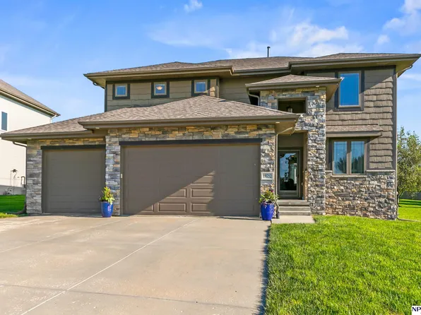 19752 N St, Omaha, NE 68135