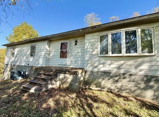 1515 Rock Point Rd, Wheeling, WV 26003