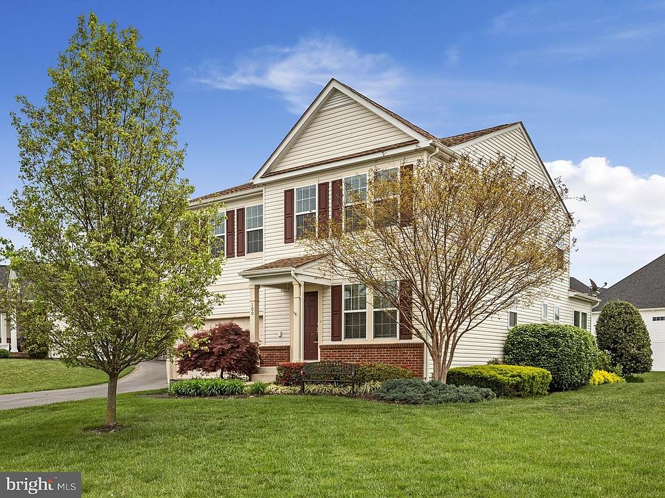 1st image of 100 Ivy Hill Ct