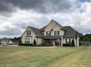 12574 Cotton Row Dr, Olive Branch, MS 38654