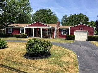 415 Russells Mills Rd, Dartmouth, MA 02748