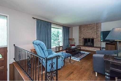 3rd image of 11917 Debonnaire Dr