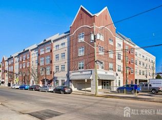 400 E Front St APT 420, Plainfield, NJ 07060