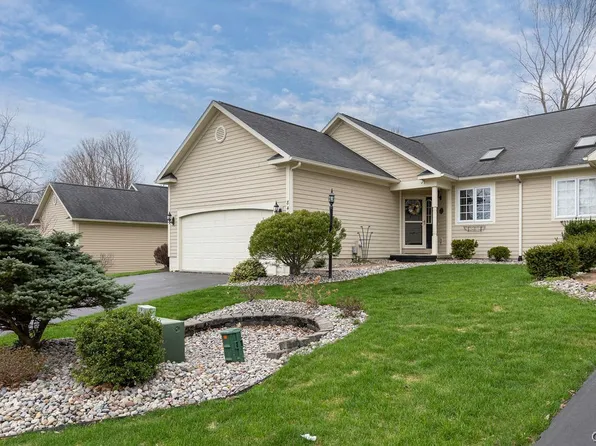8467 Marco Ln, Baldwinsville, NY 13027