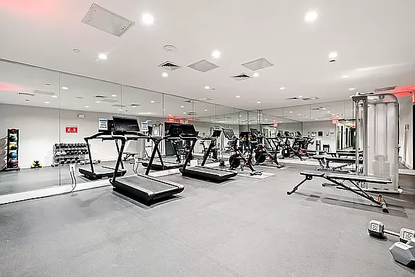 Rented by REAL New York | media 23