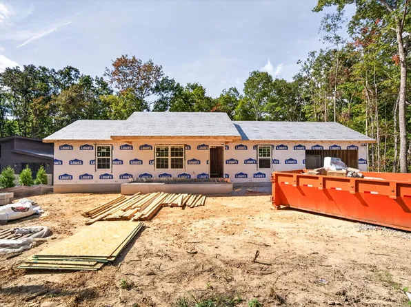9002 Weketa Dr, Crossville, TN 38571