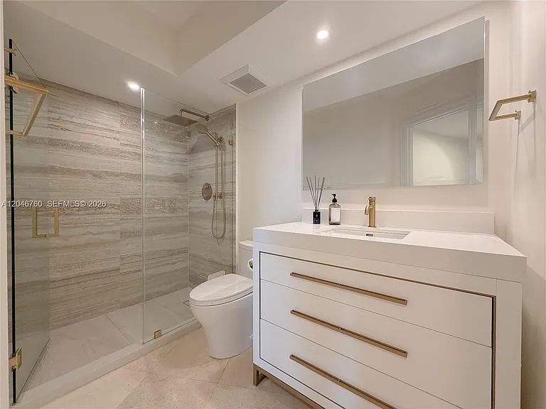 1111 Crandon Blvd #C1104 — Photo 17
