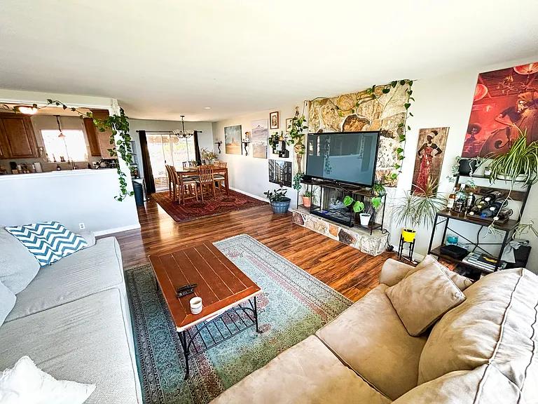 843 E 13th Ave — Photo 5
