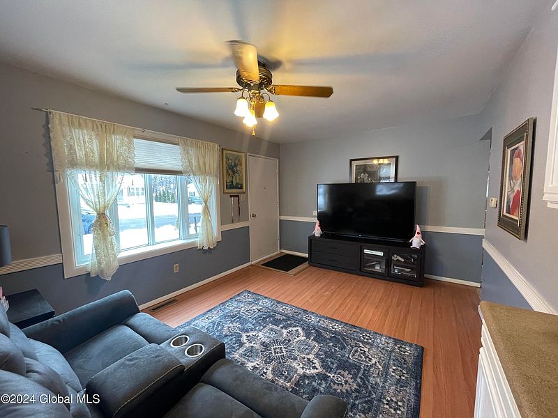 5th image of 52 Mary Hadge Drive