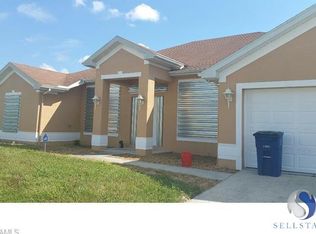 2909 55th St W, Lehigh Acres, FL 33971