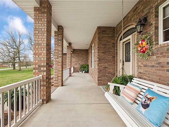 4th image of 3691 N Farm Road 89