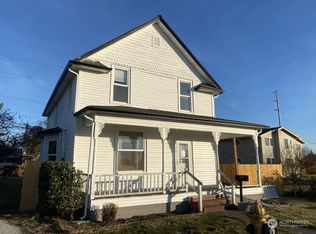 1407 E Marine View Dr, Everett, WA 98201