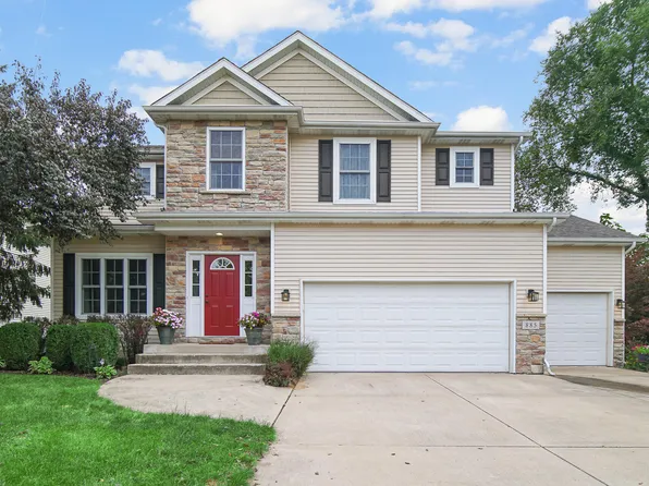 885 London Ln, Valparaiso, IN 46383