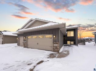 7900 W Pettigrew Ln, Sioux Falls, SD 57106