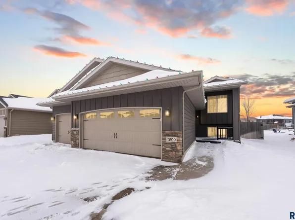 7900 W Pettigrew Ln, Sioux Falls, SD 57106