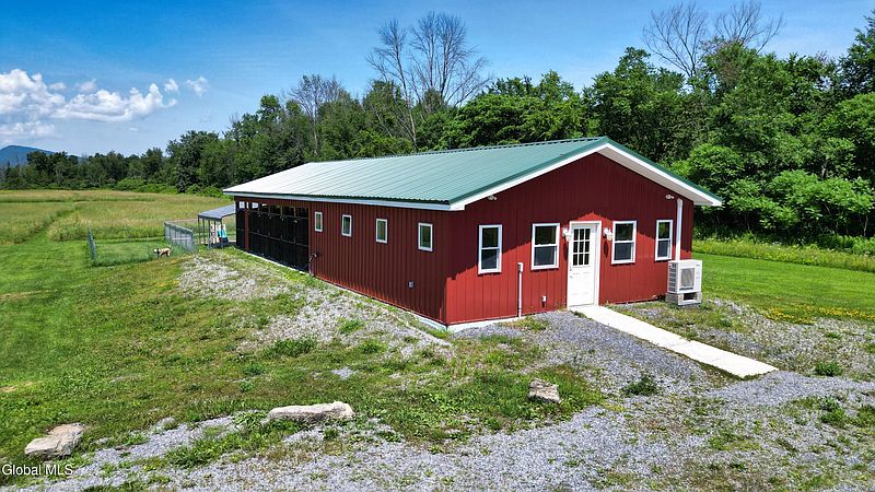 3rd image of 61 Baldwin Corners Road