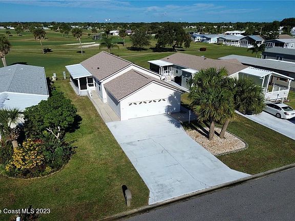 3rd image of 1012 Barefoot Cir