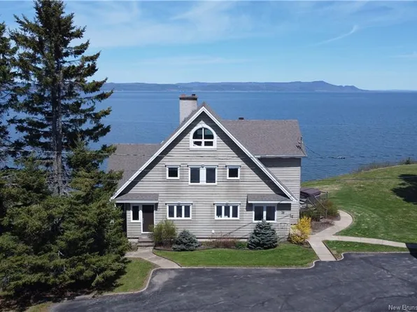30 Reid Rd, Charlo, NB E8E 2R2