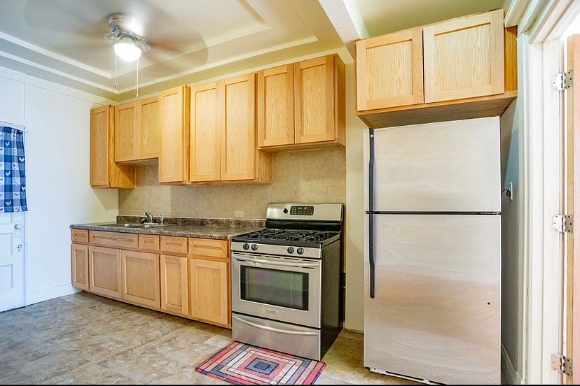 2nd image of 7224 S Jeffery Blvd #1966