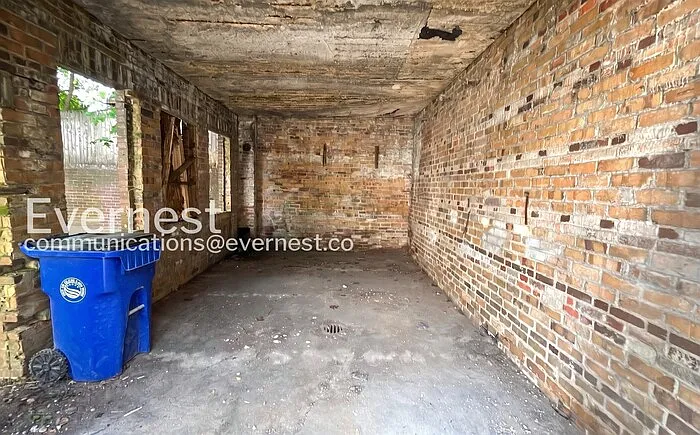 1265 E 99th St — Photo 24