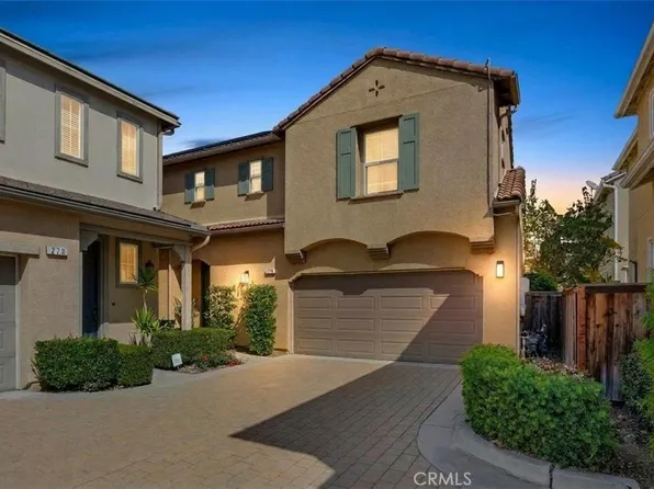 271 W Sparkleberry Ave, Orange, CA 92865