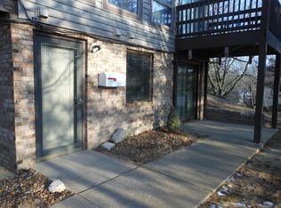 101 Sandridge Dr, Collinsville, IL 62234
