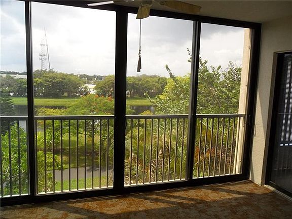 5th image of 2202 S Cypress Bend Dr APT 306