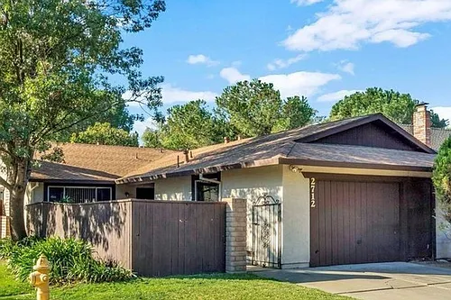 2712 Ottowa Ave Photo 1